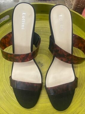 Women's Black Slides with Tortoiseshell Straps